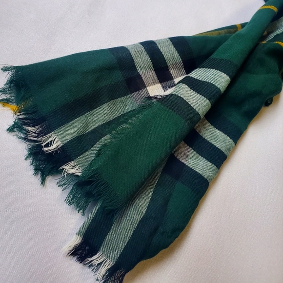 NWT$490 BURBERRY Giant Check Logo Pattern Fringed Trim Green Wool Twill Scarf - Picture 8 of 16
